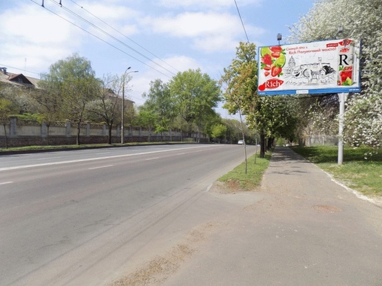 Фото рекламної площини за адресою Науки пр-т 47, возле ул.П.Грабовского, в центр