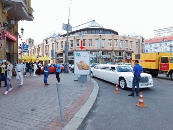 Фото рекламної площини за адресою Бессарабская площадь