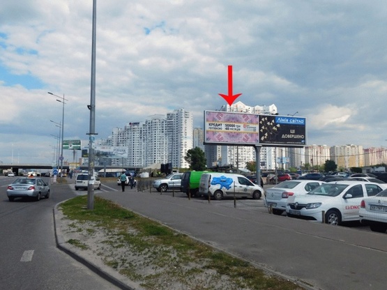 Фото рекламної площини за адресою Бажана пр-т, возле ст.м.Осокорки, из центра, левая