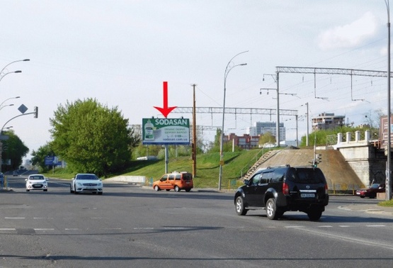 Фото рекламної площини за адресою Гринченко Н. ул., 7-й от Протасового Яра, возле ул.Байковой, в центр