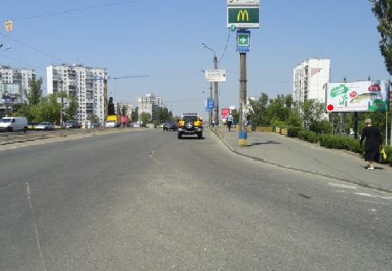 Фото рекламной плоскости по адресу Броварской пр. - Новороссийская пл.