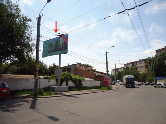 Фото рекламной плоскости по адресу Марии Лисиченко ул., возле остановки Рынок Березинский, в центр