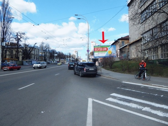 Фото рекламной плоскости по адресу Черновола В. ул. 41, от Воздухофлотского пр-та, выезд с пл. Победы