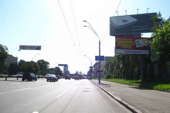 Фото рекламної площини за адресою Перемоги просп., : завод "Більшовик", №2 (в напр. Хрещатика) Фото рекламної площини за адресою Перемоги просп., : завод "Більшовик", №2 (в напр. Хрещатика)