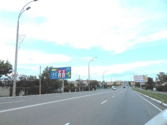 Фото рекламной плоскости по адресу м.Бровари, вул.Київська, 59