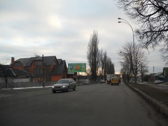 Фото рекламной плоскости по адресу м.Бровари, вул.Київська, 200, перетин з  вул.Гоголя Фото рекламной плоскости по адресу м.Бровари, вул.Київська, 200, перетин з  вул.Гоголя