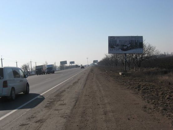 Фото рекламної площини за адресою Авангард-7 км