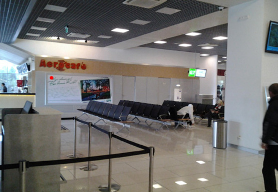 Фото рекламної площини за адресою Зал ожидания вылетов, 2 этаж  (Терминал А)