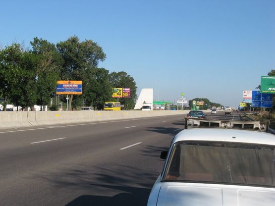 Фото рекламної площини за адресою Киевская трасса