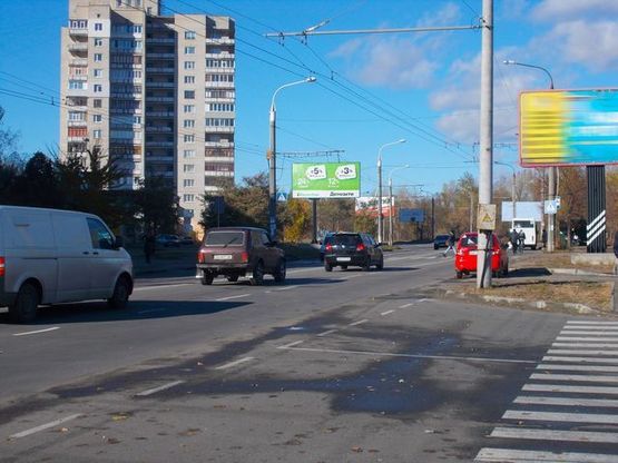 Фото рекламной плоскости по адресу Героев Крут ул., 8 (200 м. от "Эпицентра") Фото рекламной плоскости по адресу Героев Крут ул., 8 (200 м. от "Эпицентра")