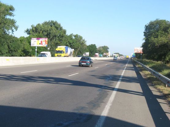 Фото рекламної площини за адресою Киевская трасса