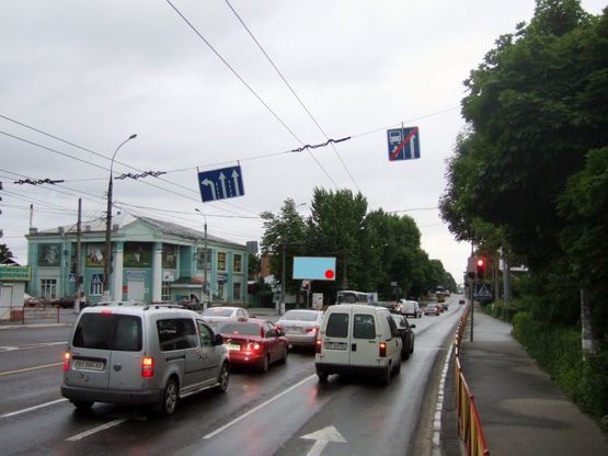Фото рекламной плоскости по адресу перехрестя вул.Кам'янецька - вул.Купріна (Ружичнянський універмаг). неподалік: ТЦ "Ружичнянський", скупчення МАФів, зупинки, суд (від центру) Фото рекламной плоскости по адресу перехрестя вул.Кам'янецька - вул.Купріна (Ружичнянський універмаг). неподалік: ТЦ "Ружичнянський", скупчення МАФів, зупинки, суд (від центру)