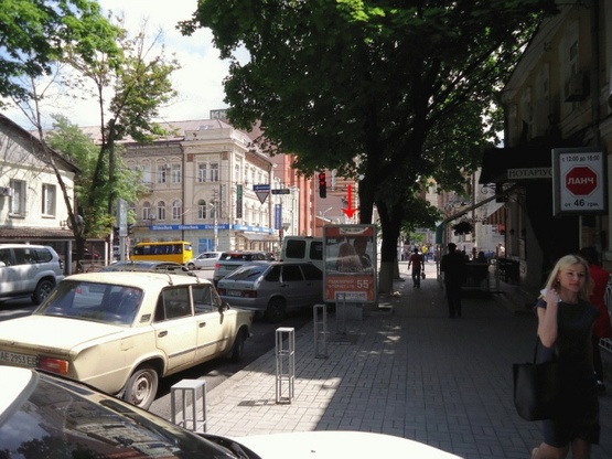 Фото рекламной плоскости по адресу Шевченко ул., возле ул.Сечевых Стрельцов, рядом Пицерия "ОЛЕ-ОЛЕ"