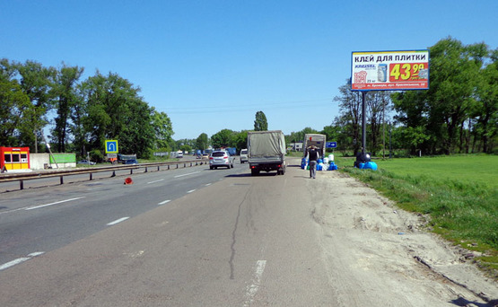 Фото рекламної площини за адресою Бровары Окружная/поворот на Требухов (А) - на Чернигов