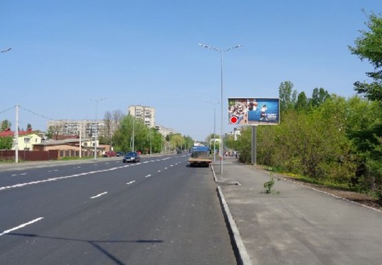 Фото рекламной плоскости по адресу Юности пр., возле озера Фото рекламной плоскости по адресу Юности пр., возле озера