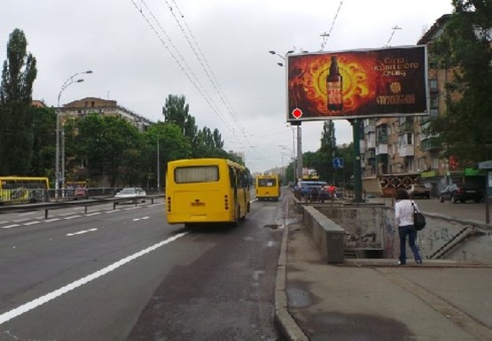 Фото рекламной плоскости по адресу Чоколовский б-р, 29