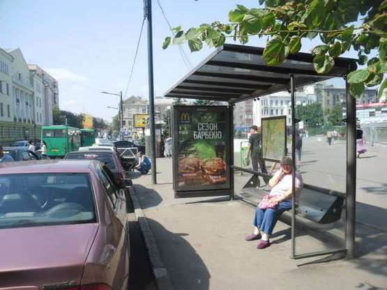 Фото рекламної площини за адресою Пушкінська вул., 77 (зупинка)