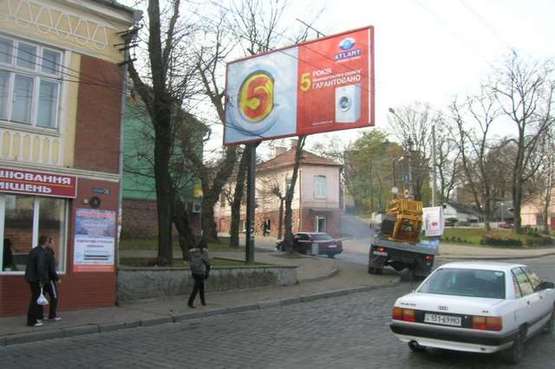 Фото рекламной плоскости по адресу Руська вул., 74 - Шевченка вул. Фото рекламной плоскости по адресу Руська вул., 74 - Шевченка вул.