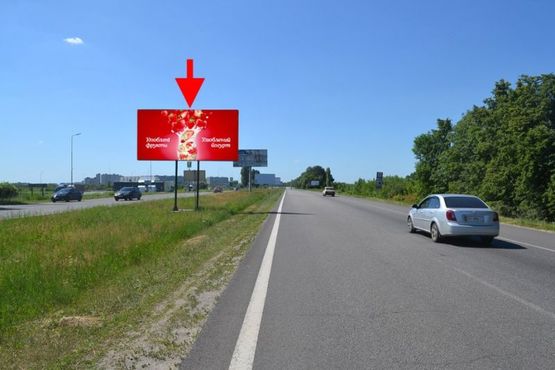 Фото рекламної площини за адресою Московский пр-т - Ростовская трасса возле АЗС ОККО 3(въезд в город)