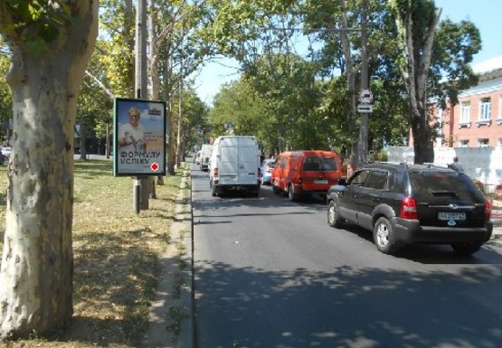 Фото рекламной плоскости по адресу Адмиральский пр., 28 - Гераневая ул. A