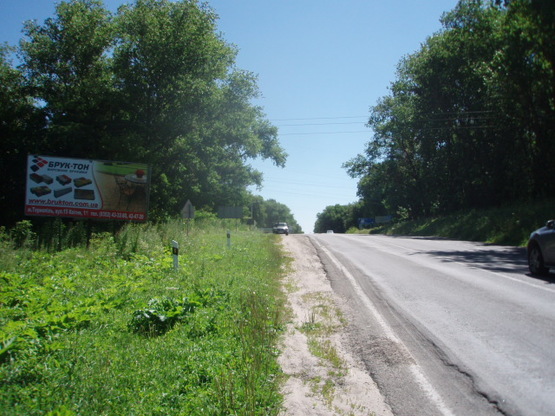 Фото рекламної площини за адресою Львівська траса 1 Б (в місто)