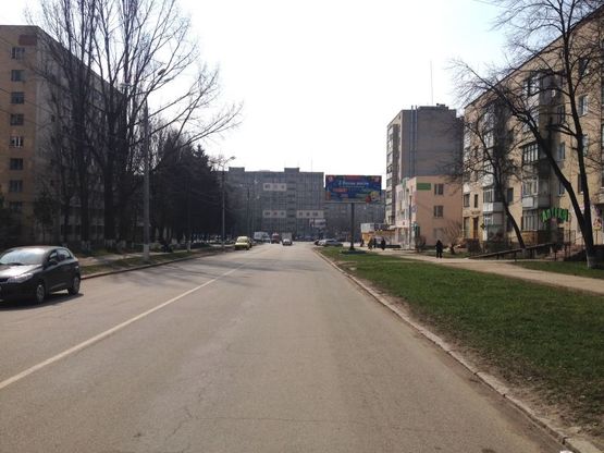 Фото рекламної площини за адресою вул. В. Інтернаціоналістів, 12