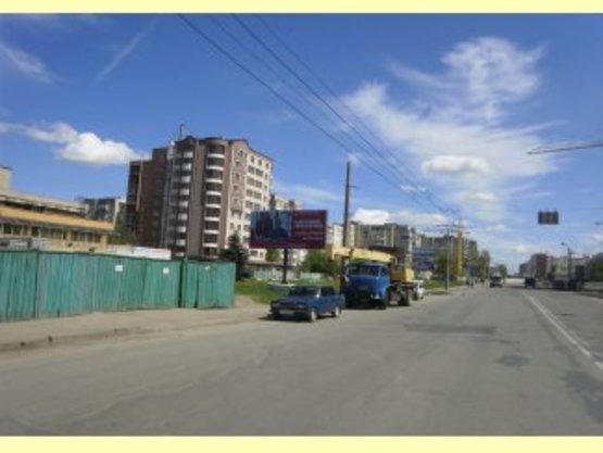 Фото рекламной плоскости по адресу Івасюка-Вовчинецька перехрестя        ТЦ Велес,СМ Пакко