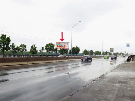 Фото рекламної площини за адресою Набережное шоссе, от Почтовой пл. к мосту Метро