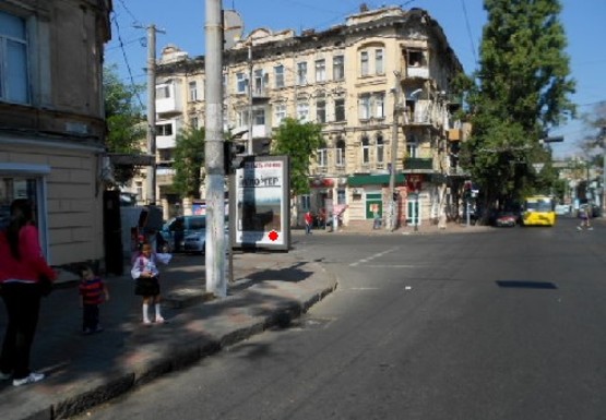 Фото рекламной плоскости по адресу Канатная ул., 60 - Б. Арнаутская ул.