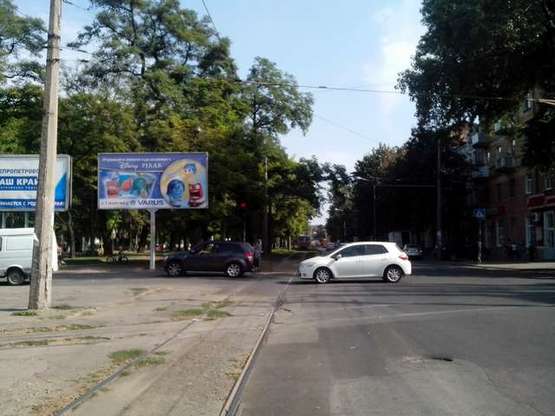 Фото рекламної площини за адресою Пушкіна просп. - Савченка Юрія вул. Фото рекламної площини за адресою Пушкіна просп. - Савченка Юрія вул.