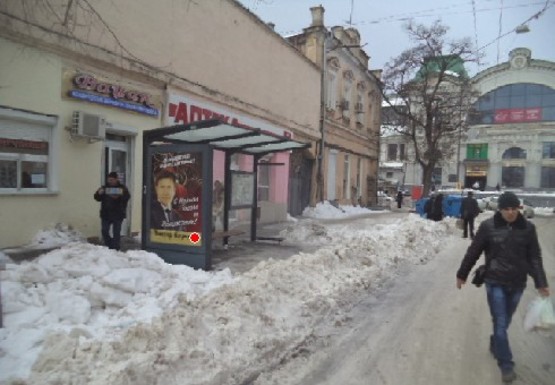 Фото рекламной плоскости по адресу Садовая ул., 2 - Торговая ул., остановка Фото рекламной плоскости по адресу Садовая ул., 2 - Торговая ул., остановка