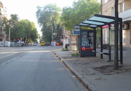 Фото рекламной плоскости по адресу Преображенская ул., 20 - Щепкина ул., остановка