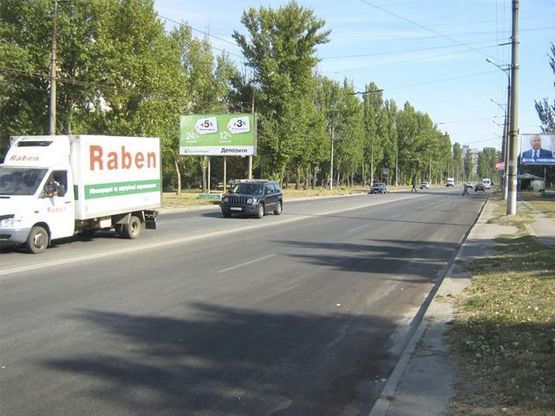 Фото рекламной плоскости по адресу Электрозаводская ул., 3а - Десантная ул., мкр. 5-й Заречный (мебельный салон "УМК") Фото рекламной плоскости по адресу Электрозаводская ул., 3а - Десантная ул., мкр. 5-й Заречный (мебельный салон "УМК")