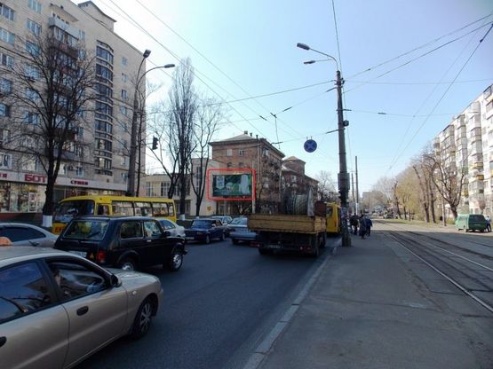 Фото рекламной плоскости по адресу Кириловская (Фрунзе),ул. 117 от Московского пр-т.