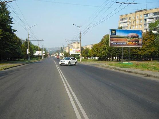 Фото рекламной плоскости по адресу мкр. 7-й Заречный, 6 - Соколовская ул., 2, дв-е к Десантная ул. Фото рекламной плоскости по адресу мкр. 7-й Заречный, 6 - Соколовская ул., 2, дв-е к Десантная ул.