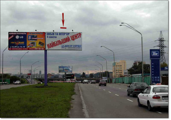 Фото рекламной плоскости по адресу пр.Оболонский  направление на Петровку (правое ухо)