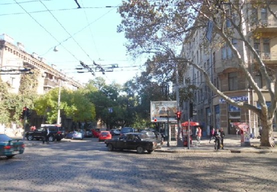 Фото рекламной плоскости по адресу Троицкая ул., 25 - Пушкинская ул.