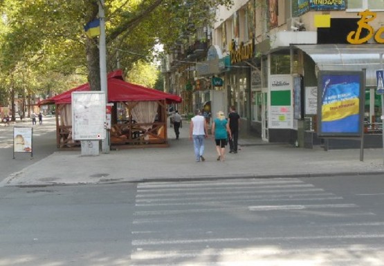 Фото рекламної площини за адресою Соборная ул. - Никольская ул.