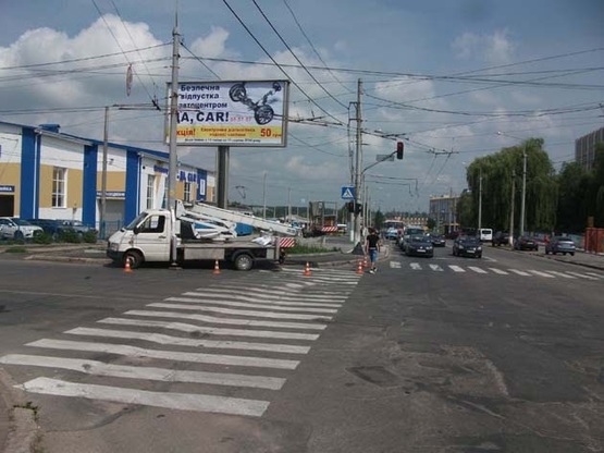 Фото рекламної площини за адресою ул. Батогская - ул. Академика Янгеля Фото рекламної площини за адресою ул. Батогская - ул. Академика Янгеля