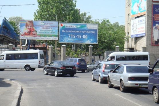 Фото рекламної площини за адресою Ул. Среднефонтанская / ул. Семинарская