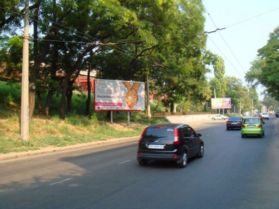 Фото рекламной плоскости по адресу ул. Приморская №55