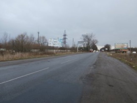 Фото рекламної площини за адресою Черніїв кільце Фото рекламної площини за адресою Черніїв кільце