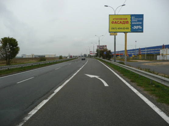 Фото рекламної площини за адресою трасса Киев-Чернигов_км 26+850_левый  // в Киев