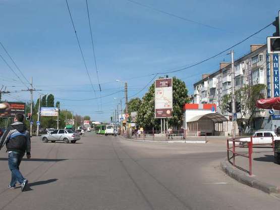 Фото рекламної площини за адресою Соборна
 вул. (Соборна вул.), (Колгоспний ринок) Фото рекламної площини за адресою Соборна
 вул. (Соборна вул.), (Колгоспний ринок)