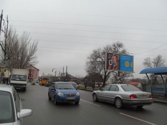 Фото рекламної площини за адресою Чаривная -  8 Марта