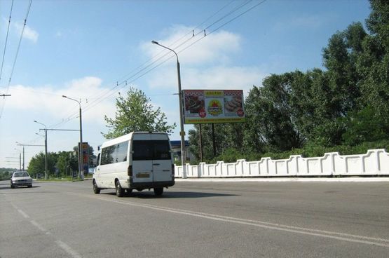 Фото рекламной плоскости по адресу Новокузнецкая-АЗС Укрнафта