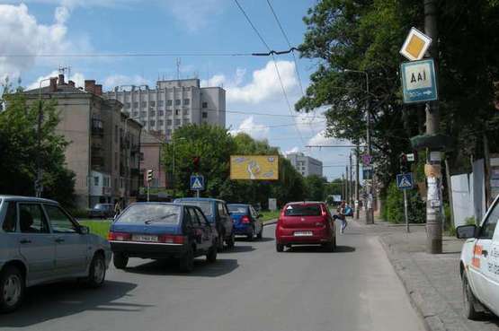 Фото рекламной плоскости по адресу Крушельницької вул., 11 - Чехова вул. Фото рекламной плоскости по адресу Крушельницької вул., 11 - Чехова вул.
