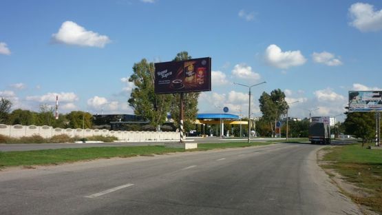 Фото рекламной плоскости по адресу Тиражная_Заозерная (АЗС ТНК)