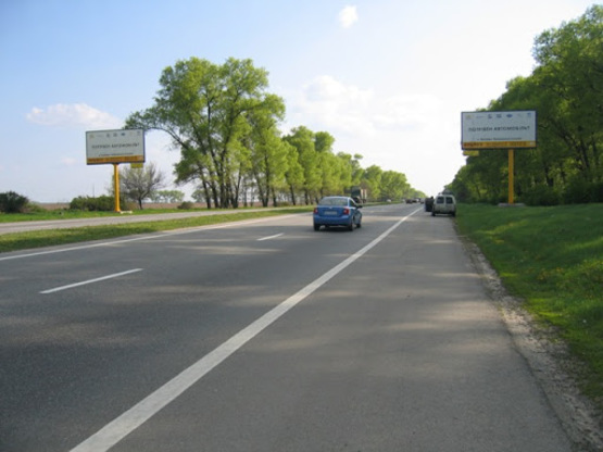 Фото рекламной плоскости по адресу трасса Киев-Чернигов_км 41+200_левый // в Киев