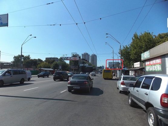 Фото рекламной плоскости по адресу Довженка 1В,перед Шулявским путепроводом в сторону Индустриального моста (остановка, м.Шулявская)
